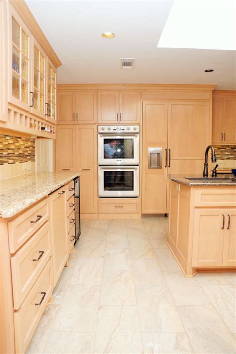 natural maple cabinets with stainless steel appliances|maple wood kitchen cabinets photos.